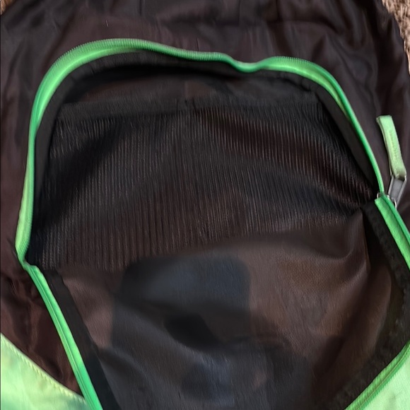 Under Armour Black and Mint Green Gym Sack - Picture 2 of 6